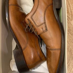 Men’s dress shoes